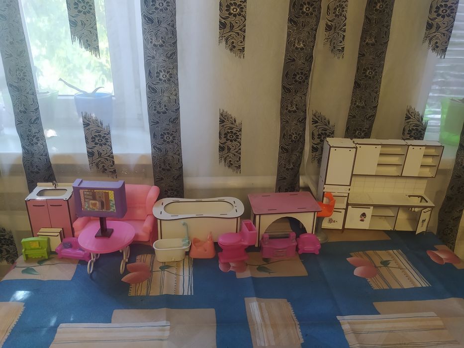Продам меблі для ляльок