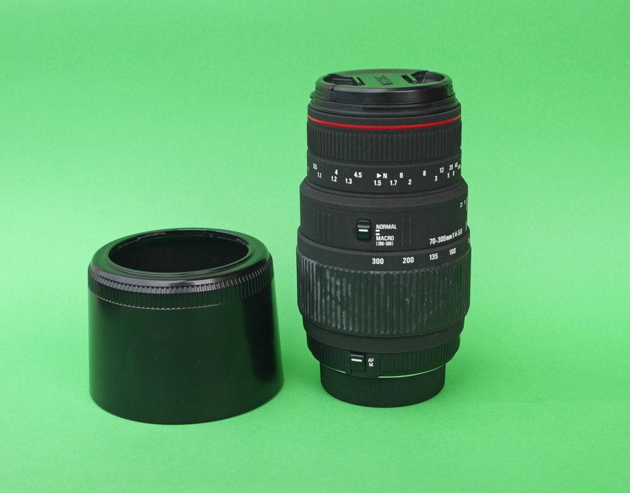 Obiektyw Sigma 70-300 mm f/4-5.6 APO DG Macro / Nikon F + filtr UV