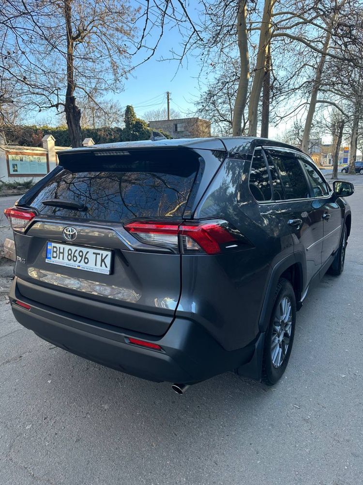 Продам офіційне авто Toyota RAV 4 2019 р.в