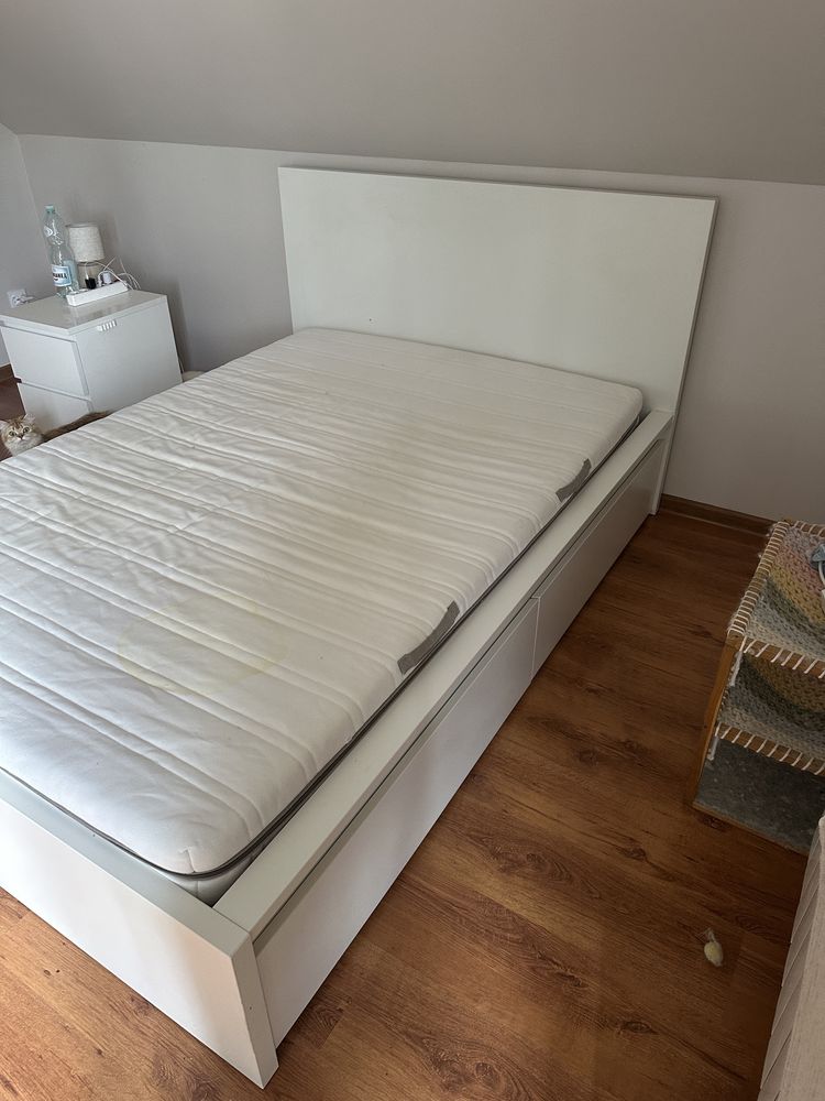 Łóżko Malm 140 cm IKEA z szufaldami