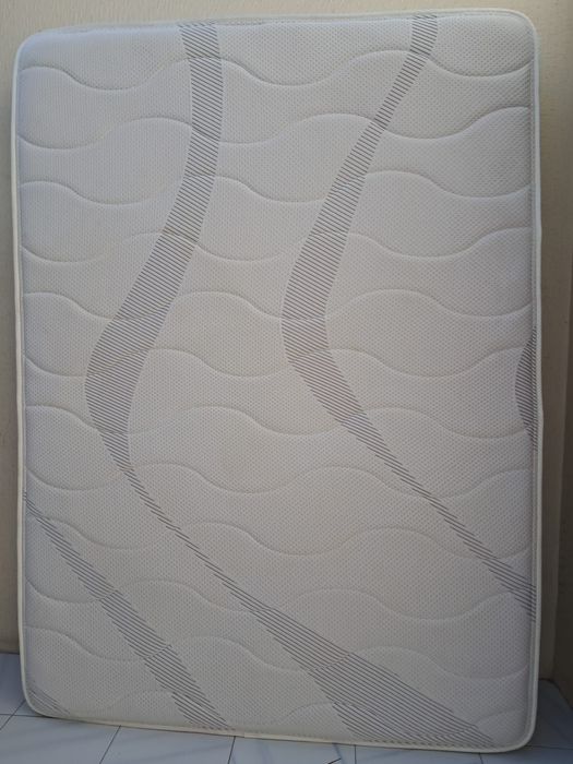 Colchao de espuma viscoelástica PIKOLIN