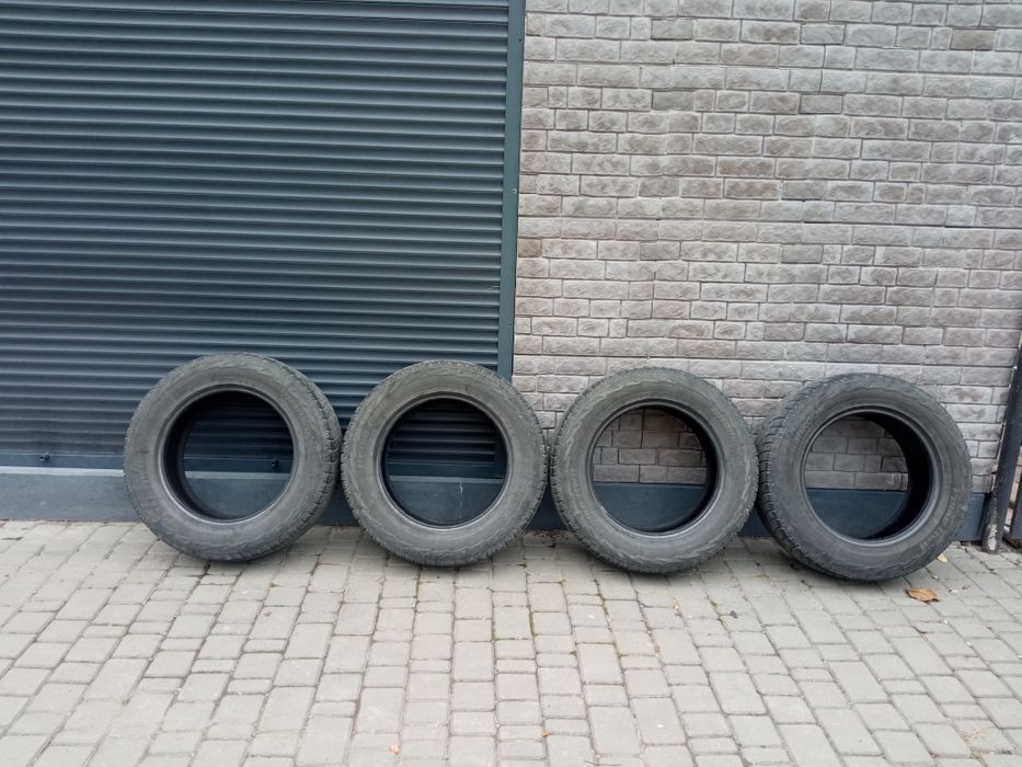 Зимова гума r17 hankook ,зимняя резина р17