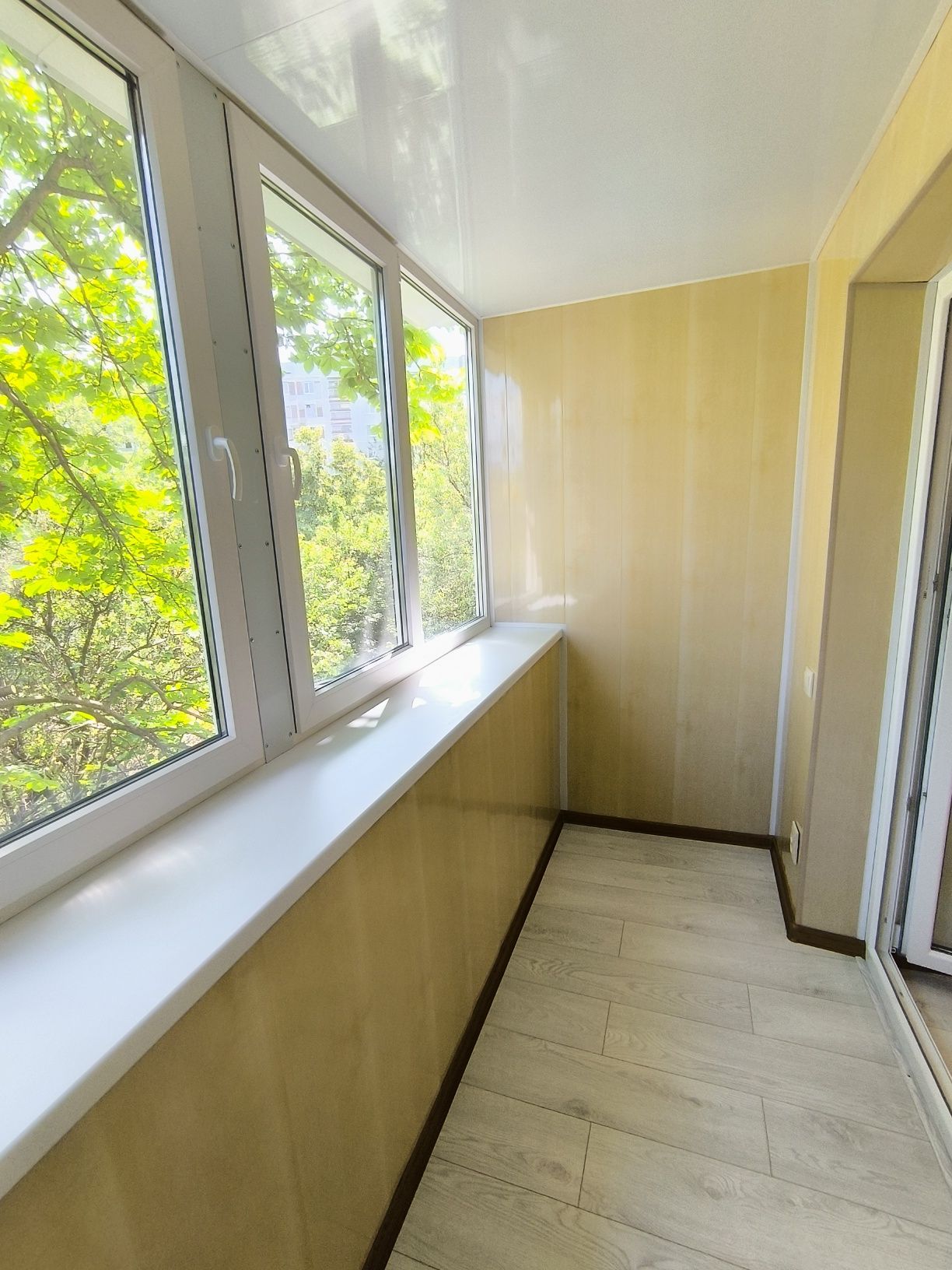 Продажа 2х-комн.кв. ул. Героев 93 бригады 4/9 с новым евроремонтом