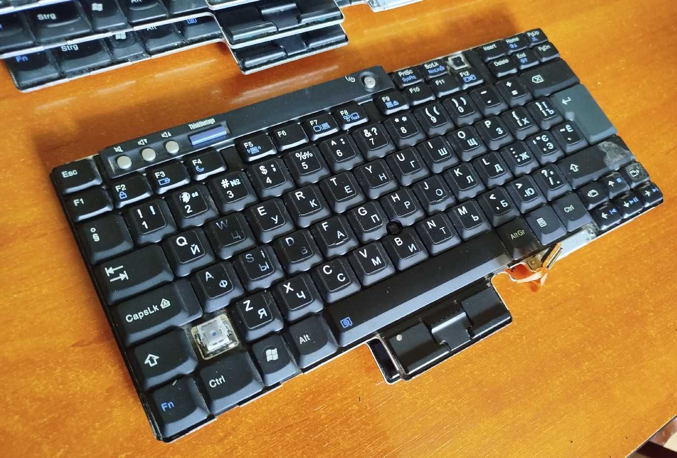 Клавіатура LENOVO ThinkPad T60/61 T400/500 X60/61 R60/61