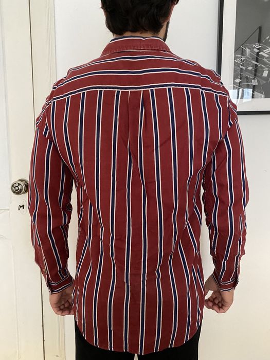 Camisa Vermelha às Riscas Nova