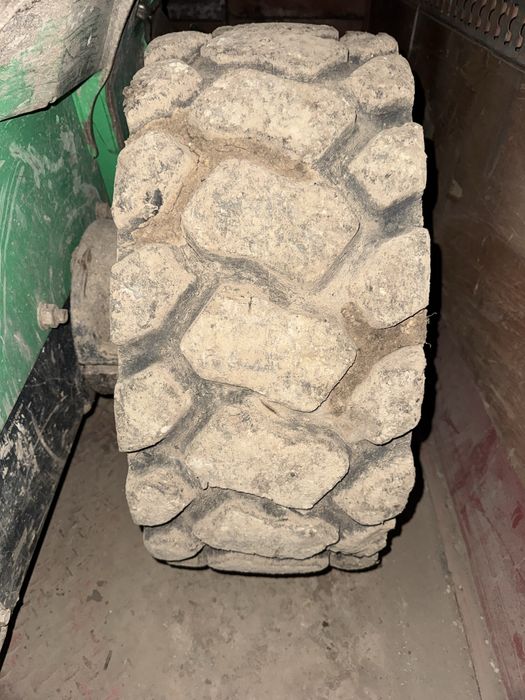 Шина резина 12-16.5 bobcat