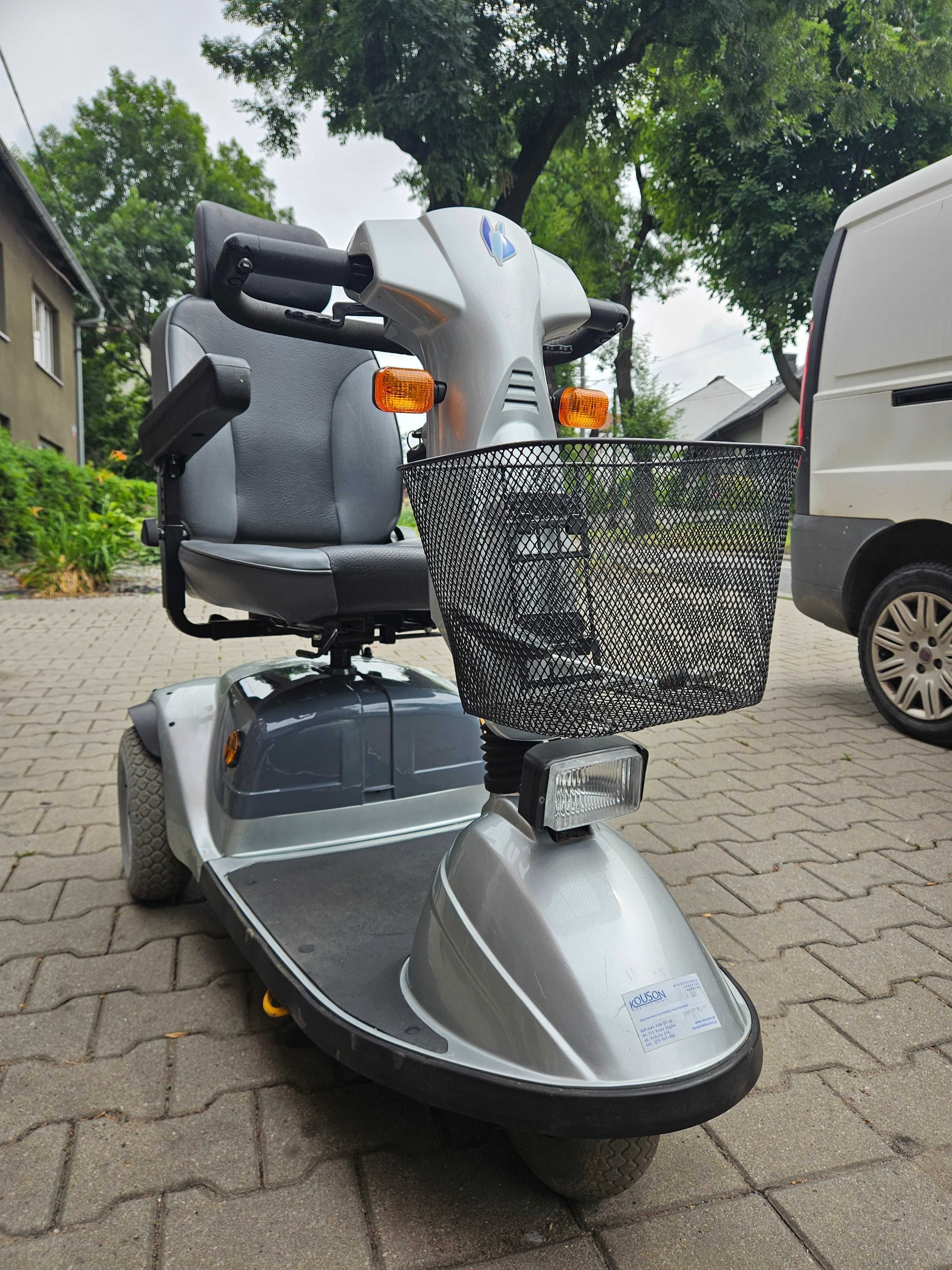 Skuter elektryczny trójkołowy dla seniora