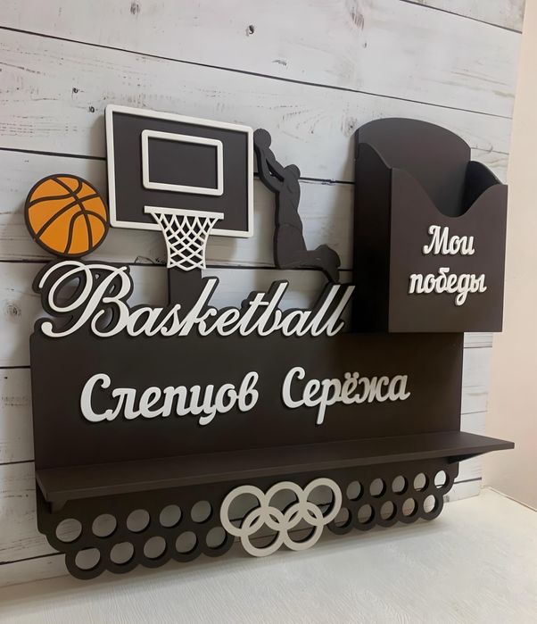 Медальниця плавання, карате
