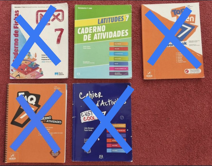 Livros / Cadernos atividades 7 ano