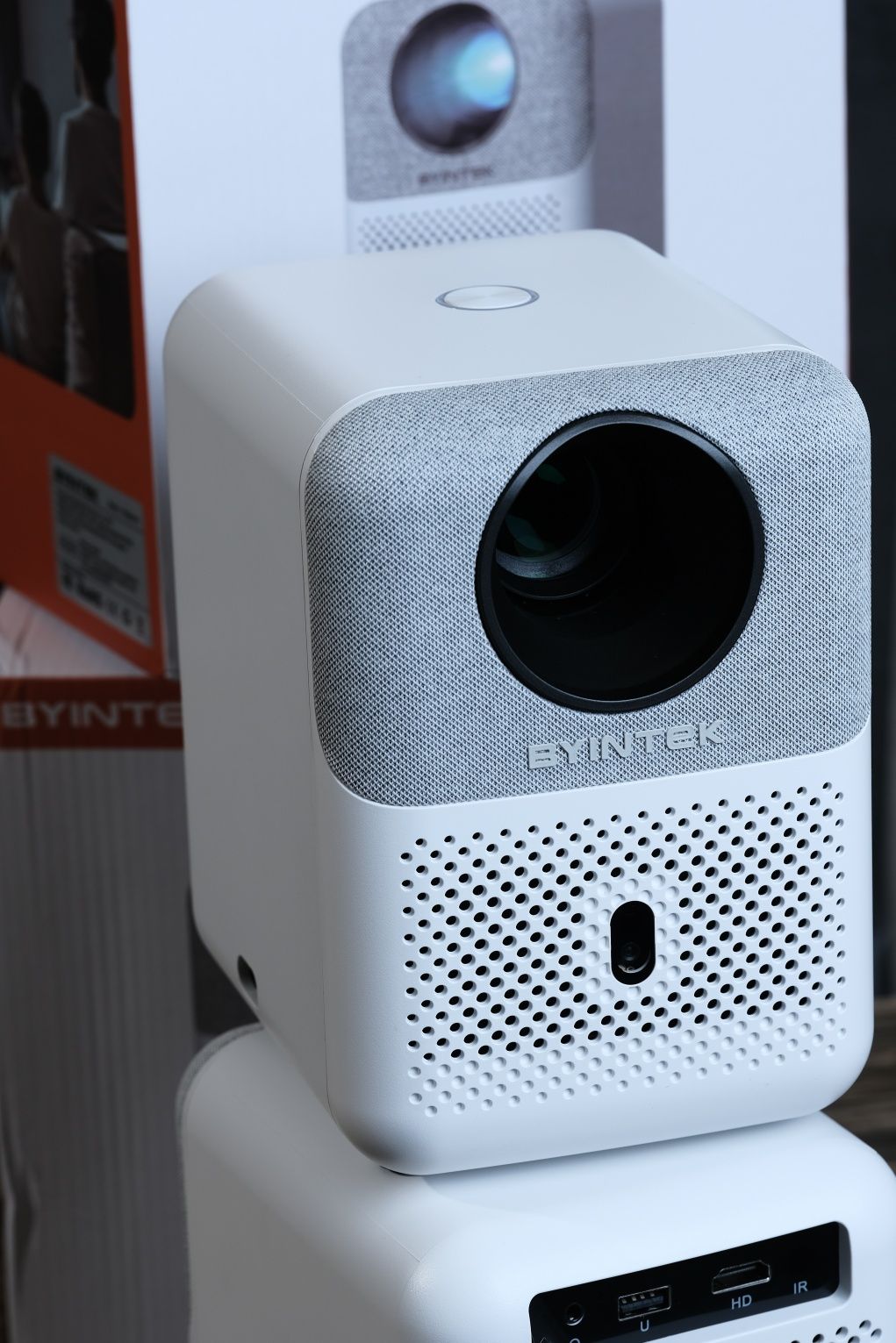byintek u4 проектори