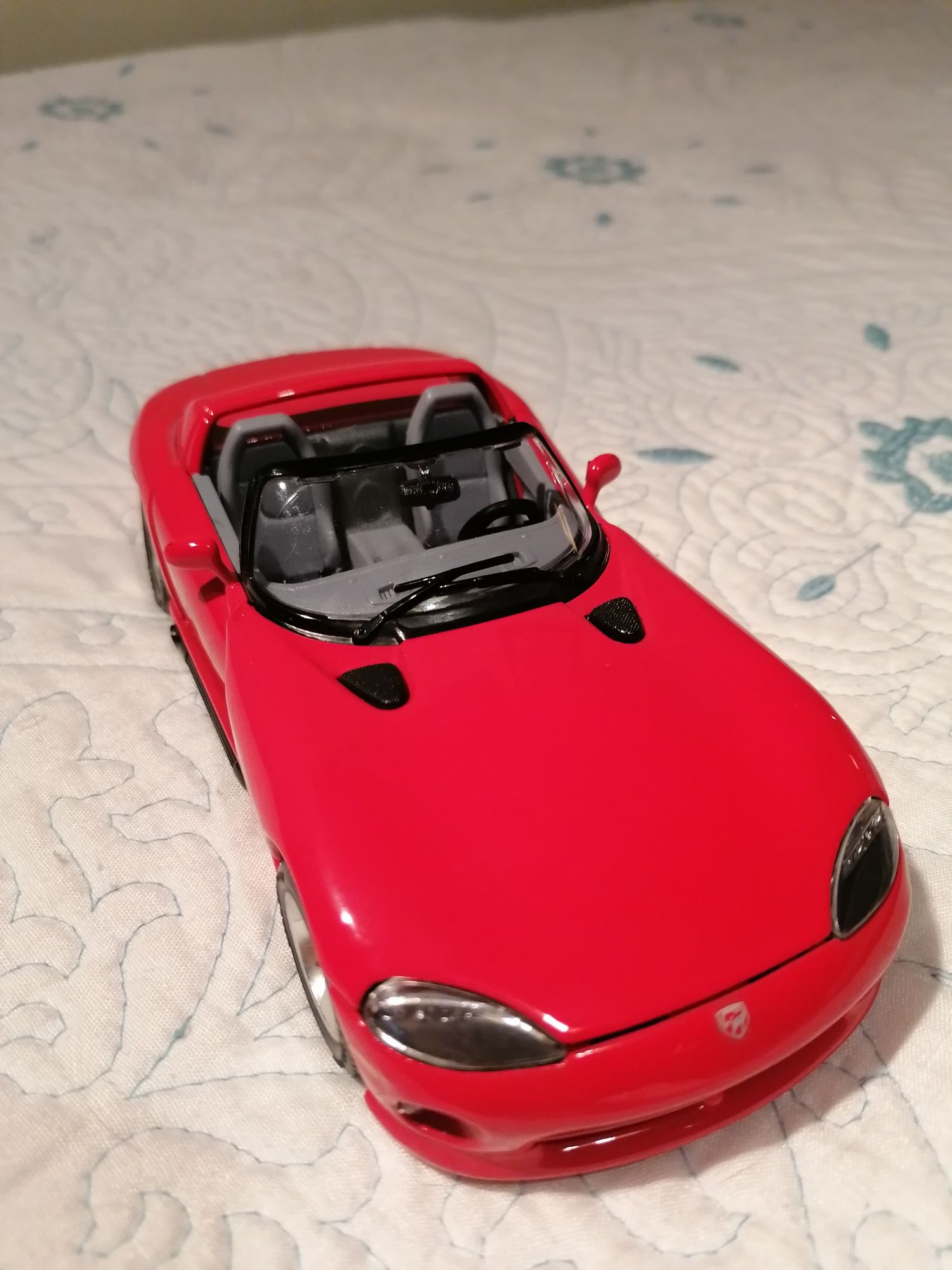 Dodge Viper RT /10 burago 1/24