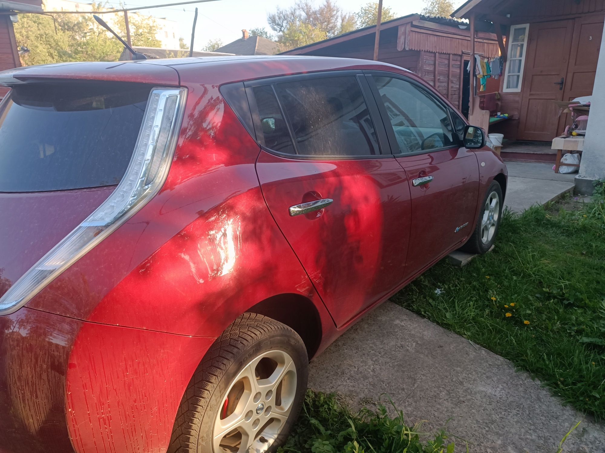 Nissan leaf 2014