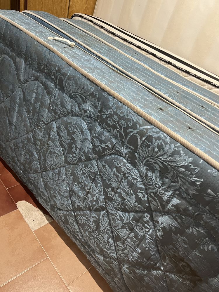 Vendo 5 colchões usados, 1 casal