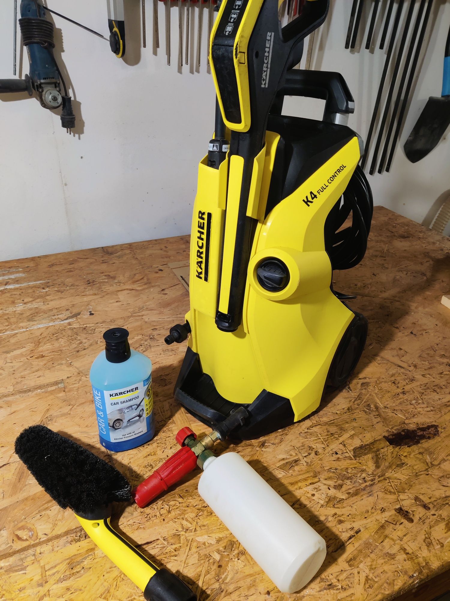 Myjka ciśnienirniowa Karcher Full Control 1800W 130bar + dodatki