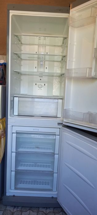 Холодильник  Л.ж.Ноуфрост