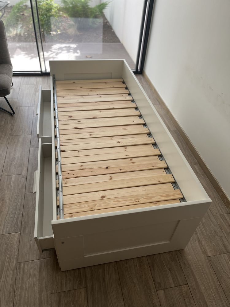 Cama individual/dupla BRIMNES