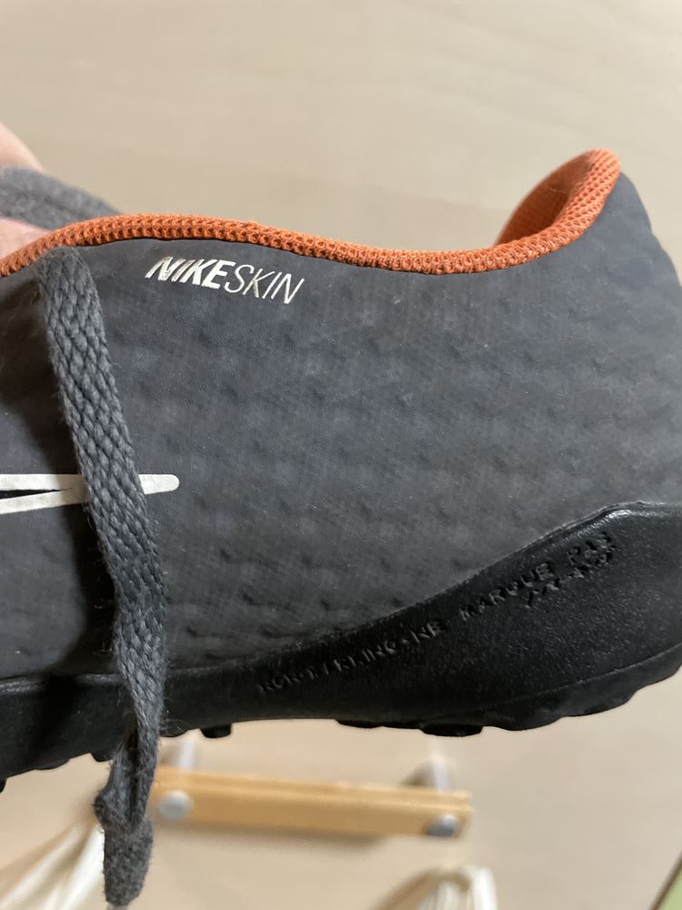 Halówki nike skin hypervenom x