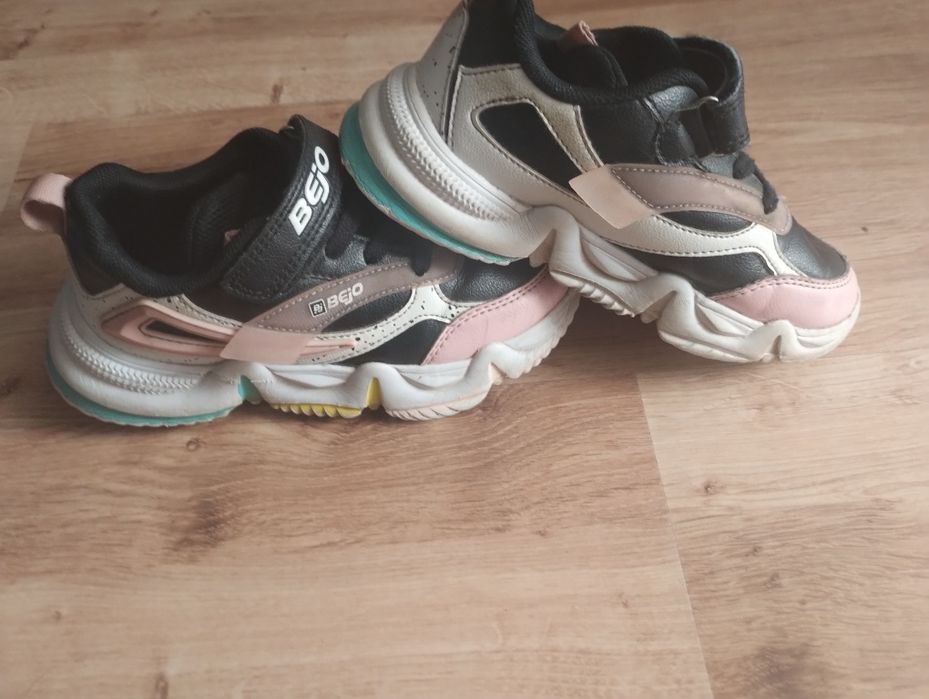 Sneakersy dziewczęce 29