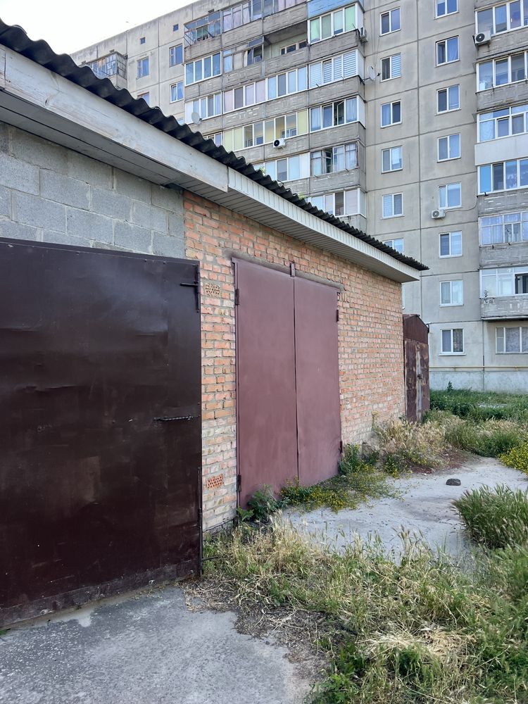 Продам капітальний гараж