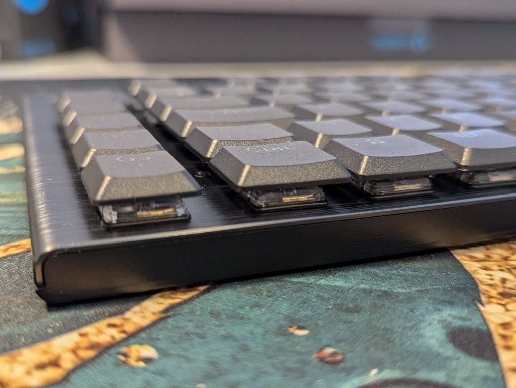 Logitech G915 X + Free Case