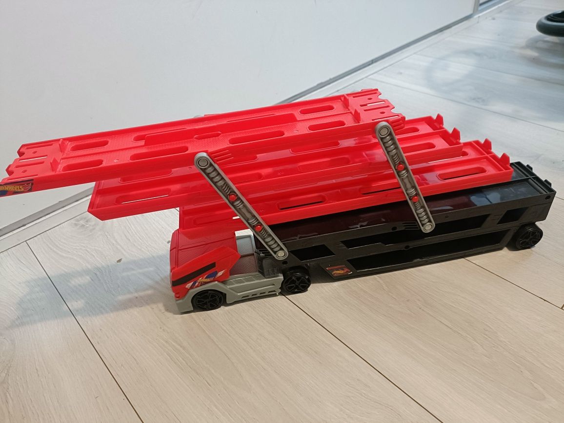 Auto laweta hot wheels
