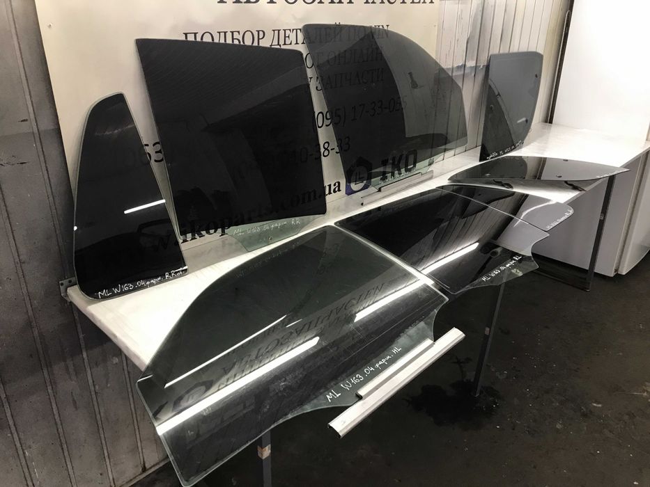 Комплект скло форточка лобове заднє дверне Mercedes мерседес мл 163