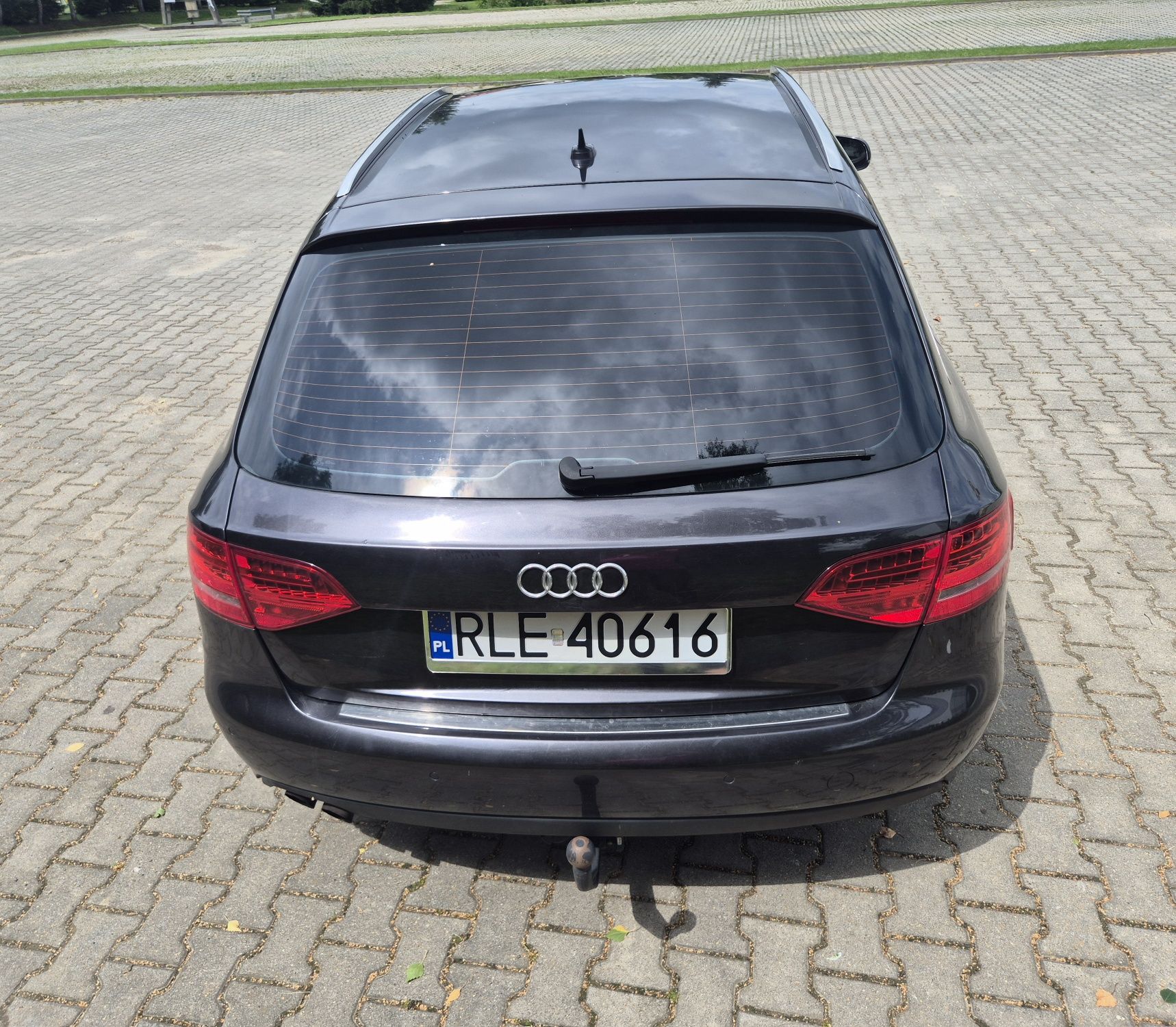 Samochód osobowy Audi A4B8 LPG