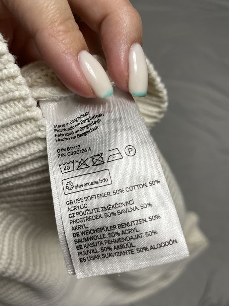 Продам вязаный свитер H&M