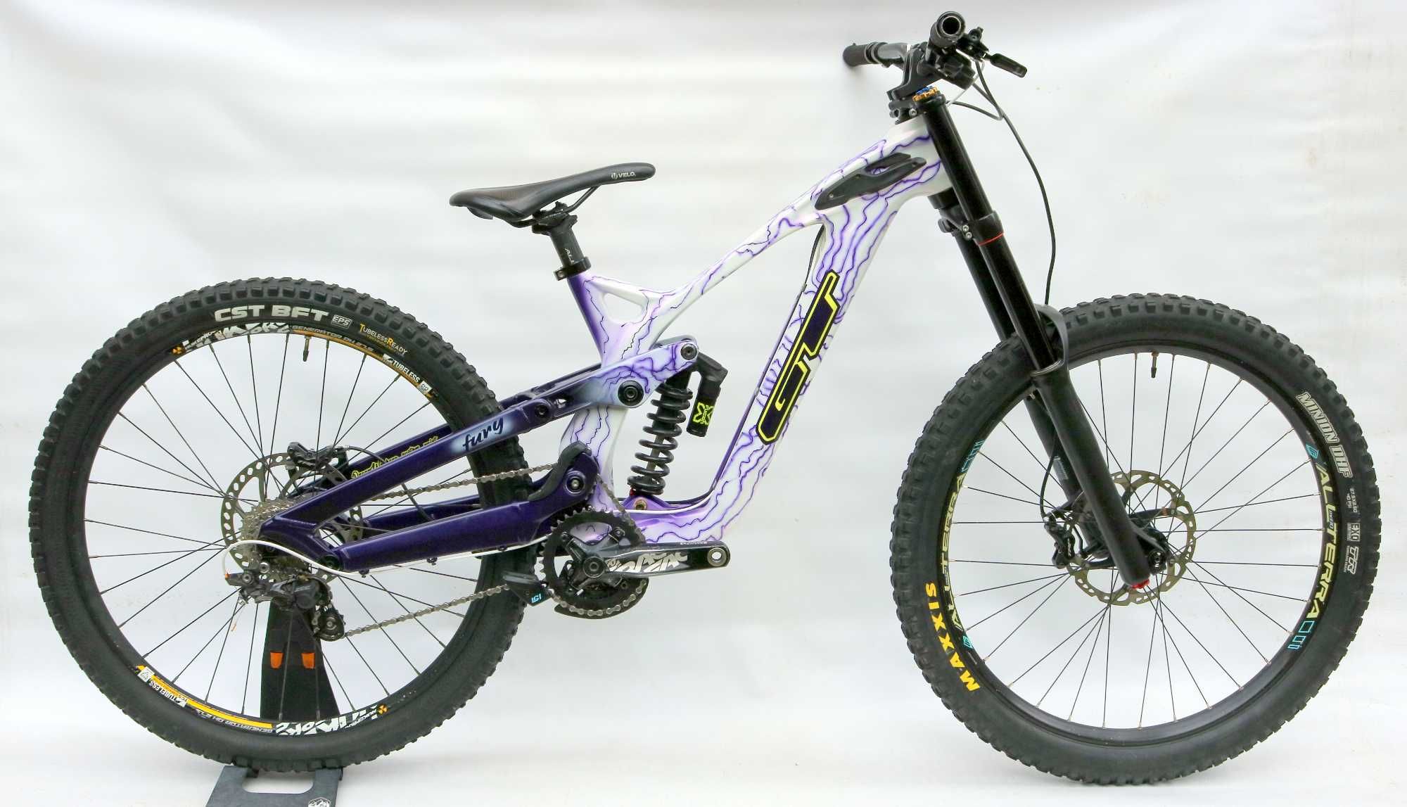 Rower zjazdowy DH GT FURY EXPERT CARBON 27,5, ZEE, X FUSION 2019r.