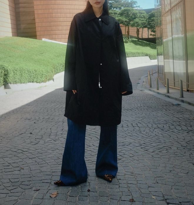 Чорний плащ zara water repellent