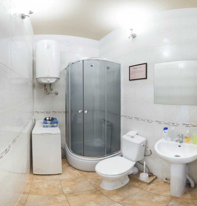 Однокімнатна світла студія у Центрі