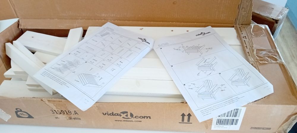 Cadeira com mesa de jardim exterior