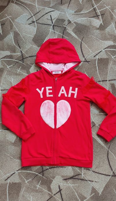 Кофта на дівчинку 11-12 років