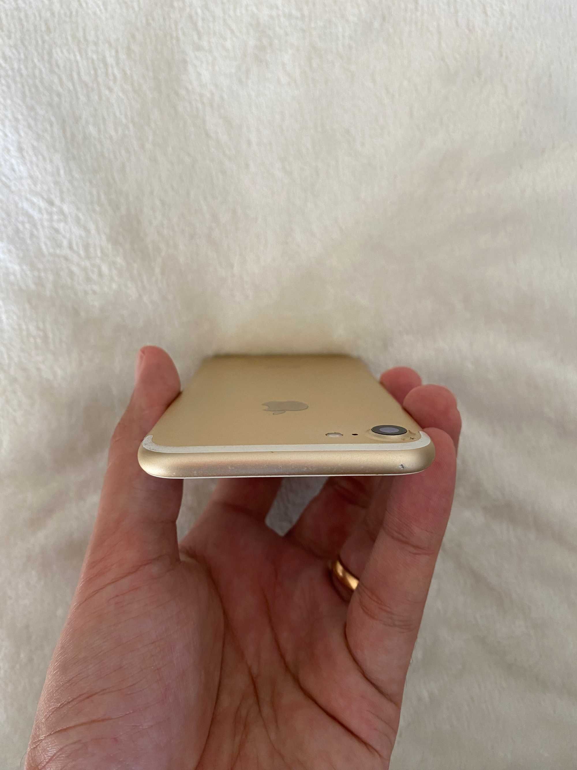 iPhone 7 128GB Dourado - Desbloqueado (ótimo estado)