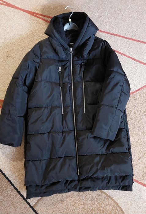 Жіноча  куртка, пальто Only.