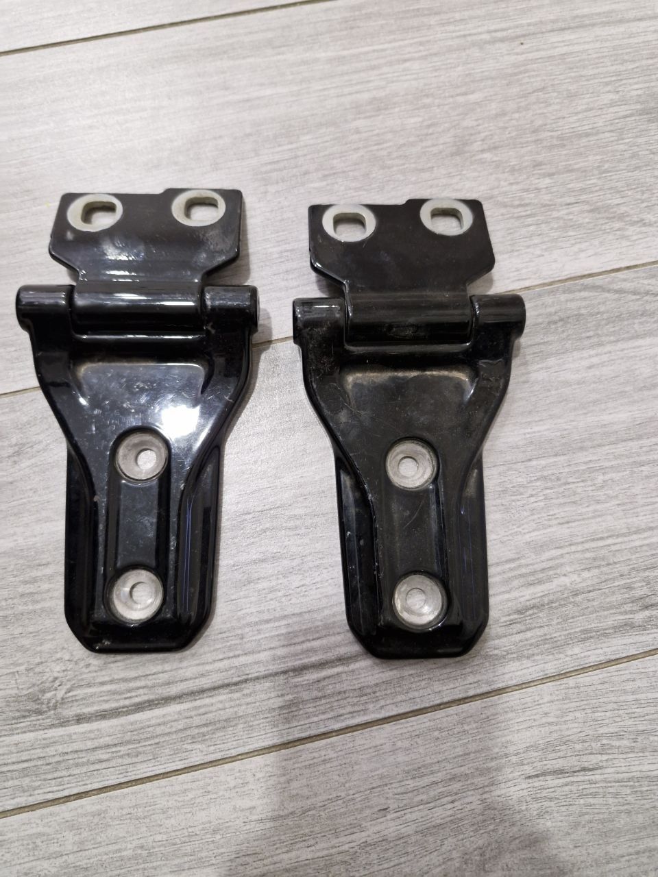 Петлі капоту Jeep Wrangler JL, Gladiator JT