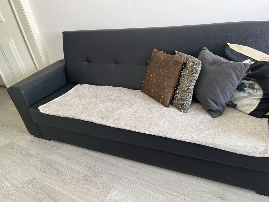 Sofa em pele sintetica