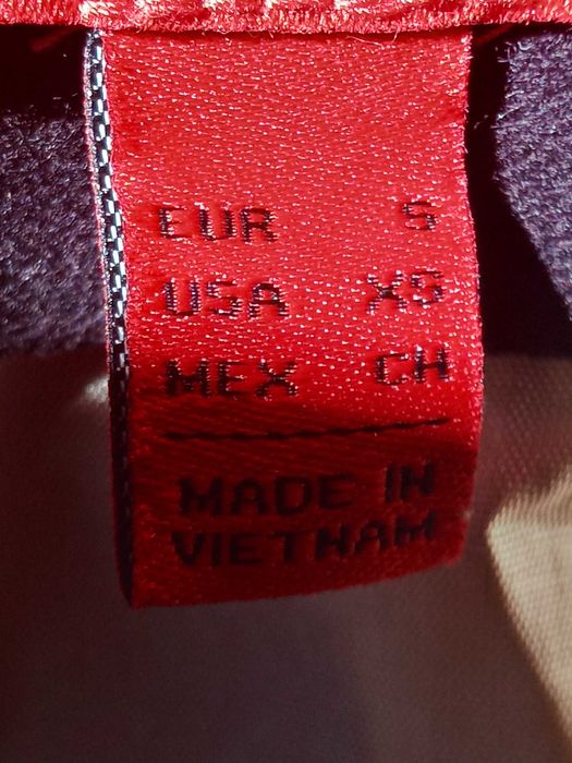 Casaco MANGO tamanho S/M em otimo estado