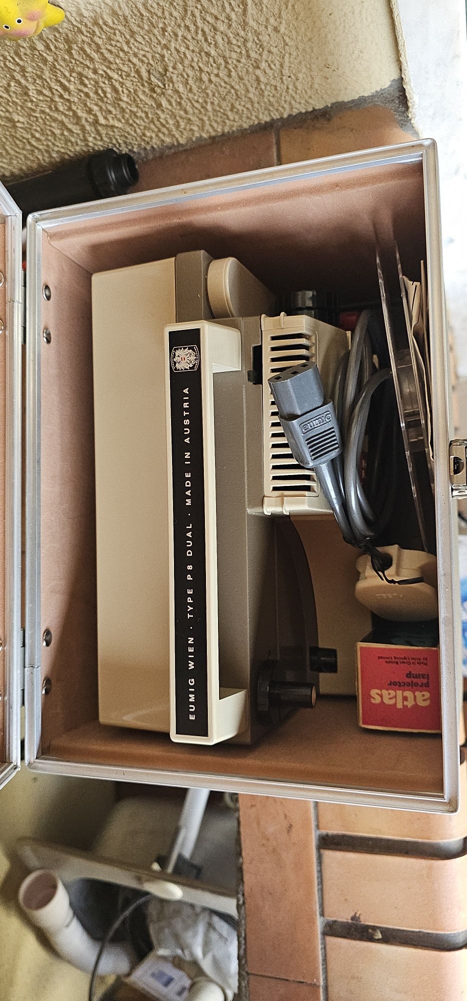 Mauina projectar Eumig