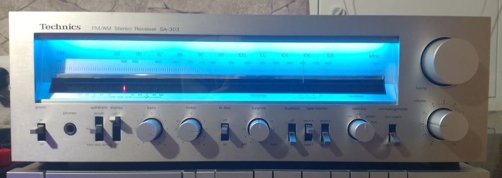 Technics SA-303 Receiver Amplificador vintage