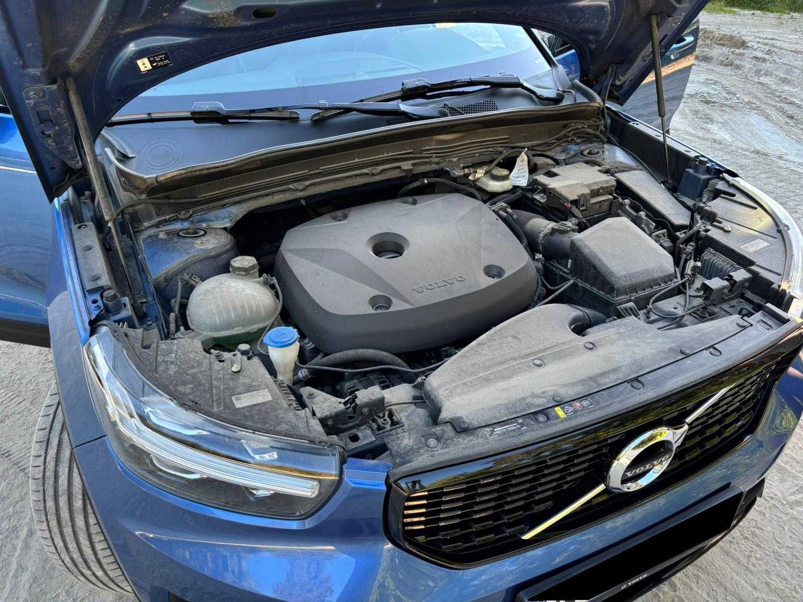 Volvo XC40 R-Design T4 AWD Benzyna