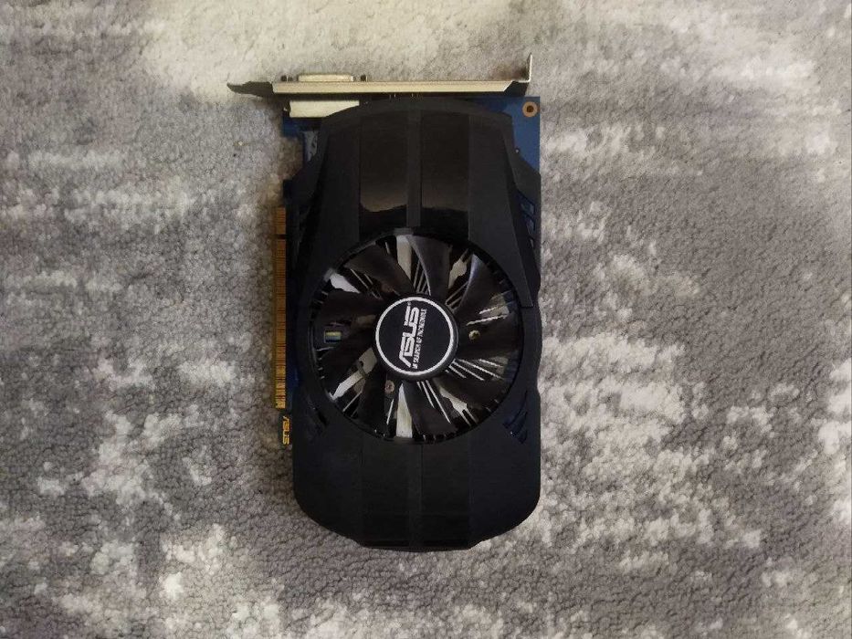 Продаю комплект.