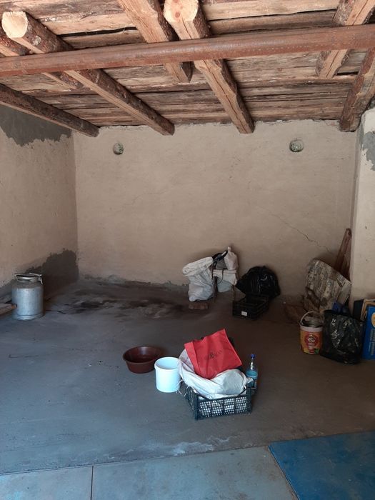 Продам великий капітальний гараж в центрі міста Гадяч