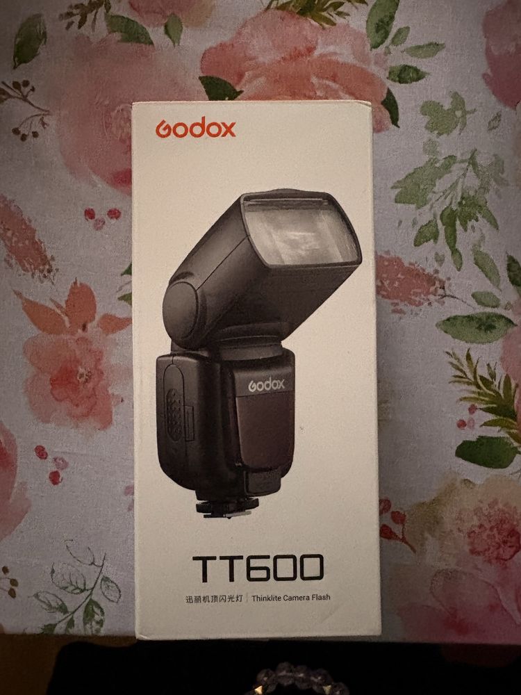 Nowa lampa błyskowa Godox TT600