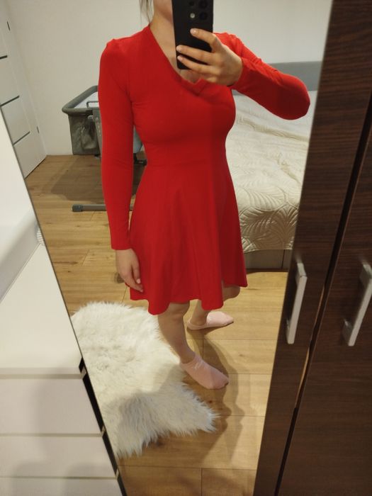 Czerwona sukienka xs selfieroom