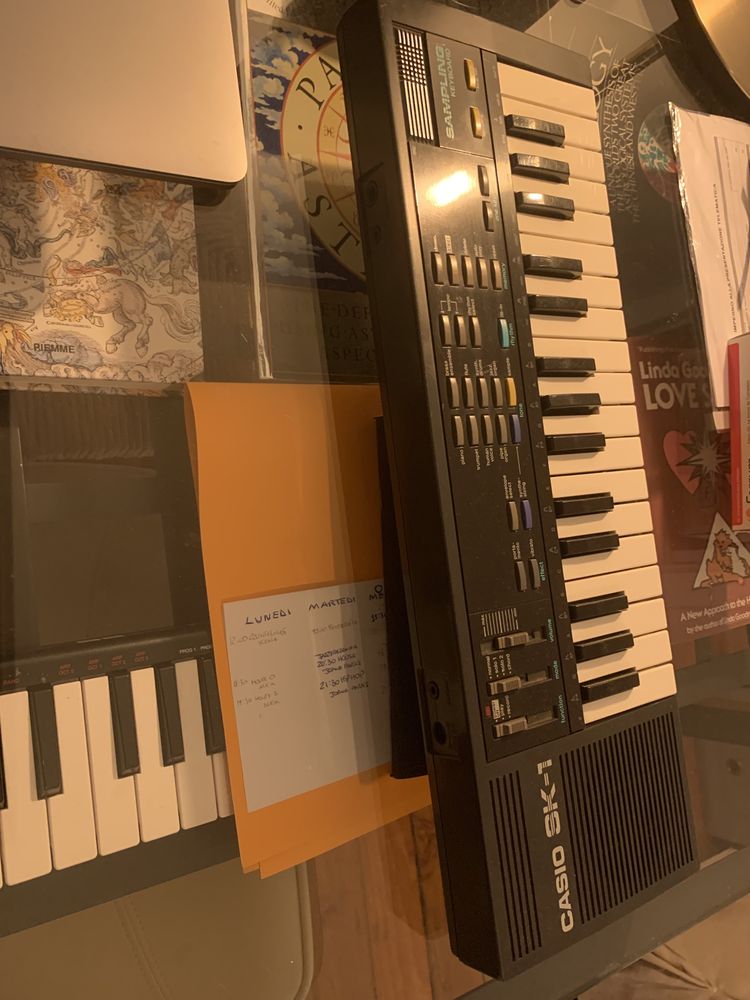 Casio sk1 rarissima sampling keyboard anos 80 vintage
