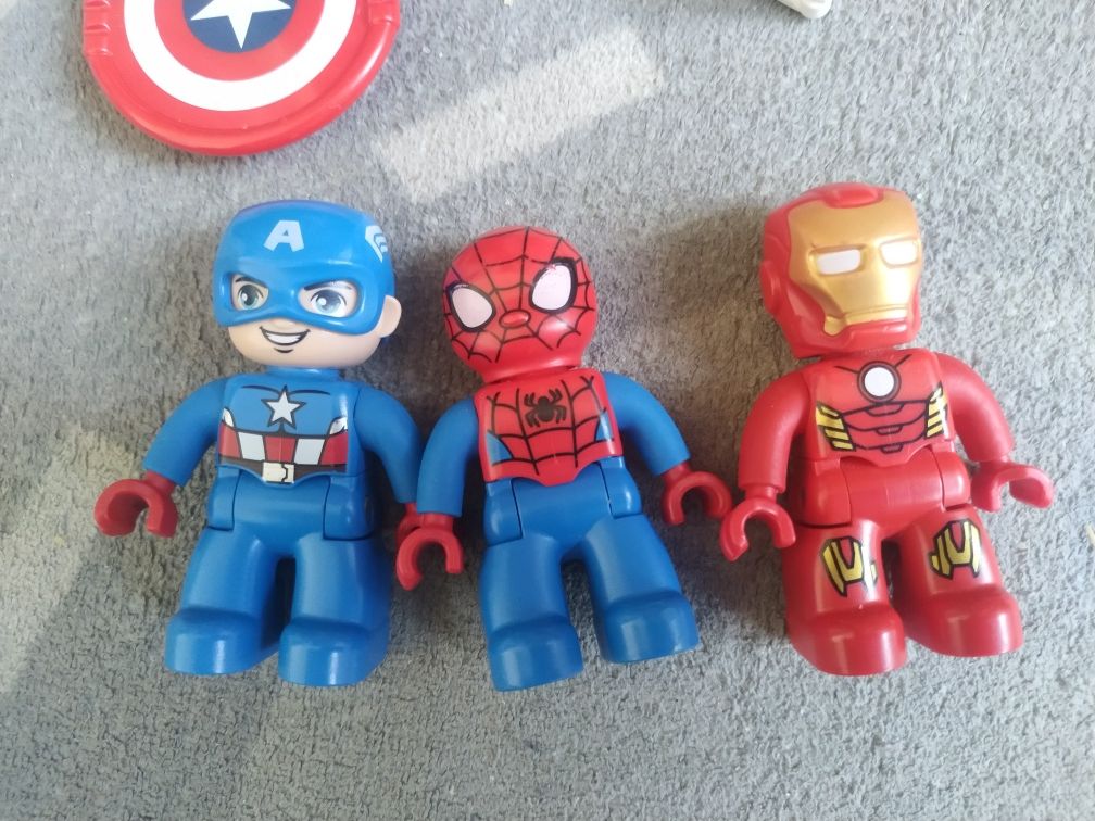Lego Duplo 10940 и 10921 super heroes