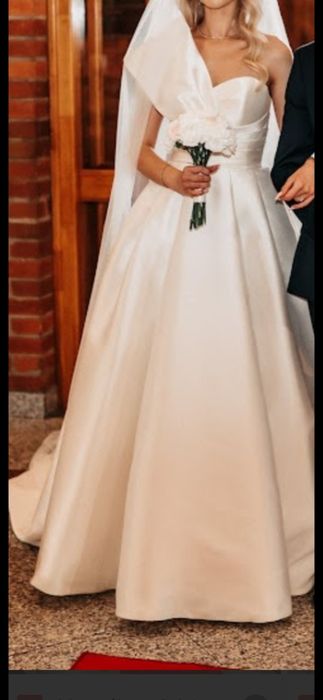 Suknia ślubna pronovias sedna