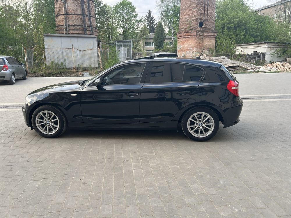 BMW 116i 2008 рідна фарба ідеальний стан