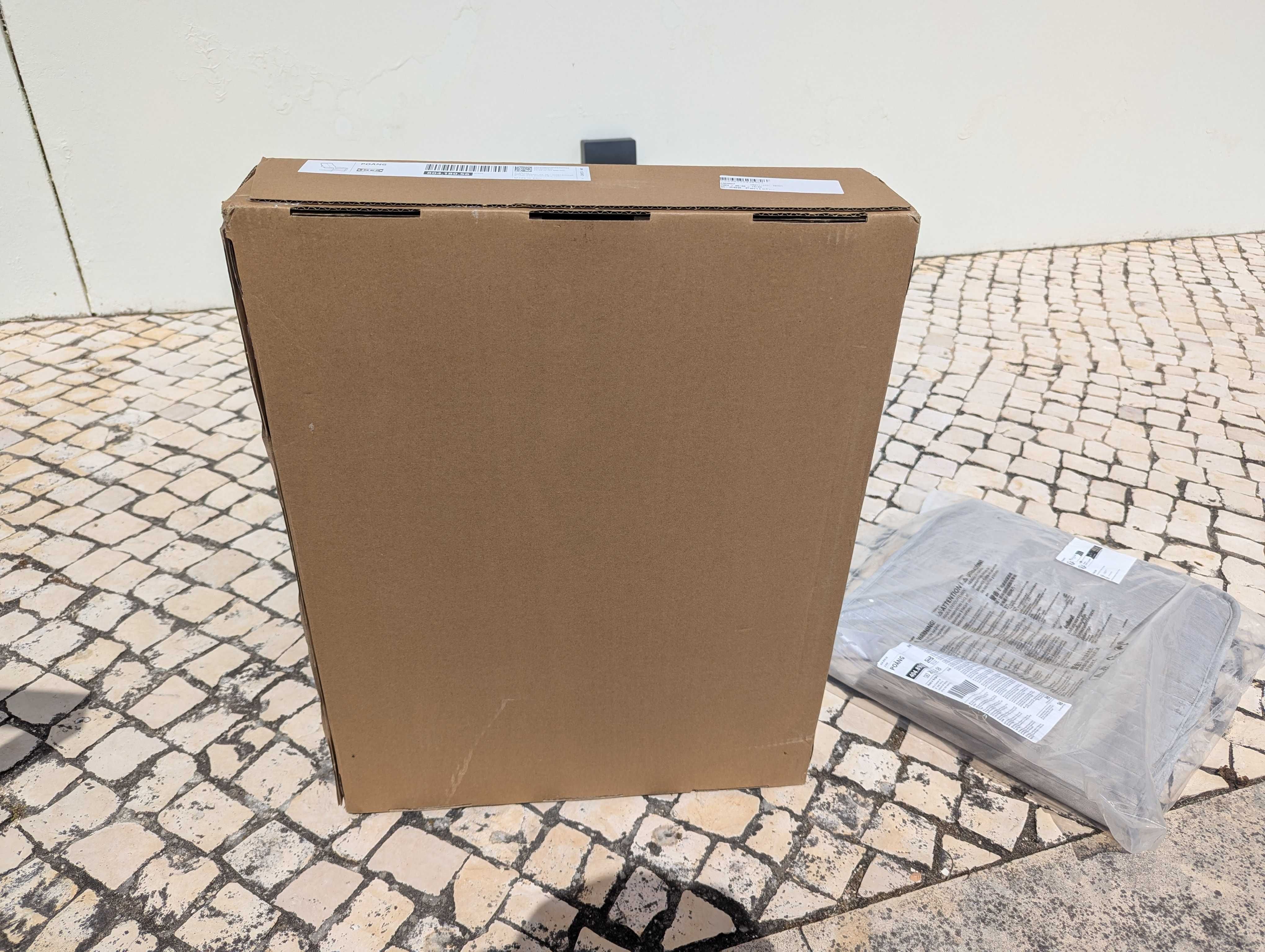 POANG – Poltrona Infantil IKEA – 40 Euros